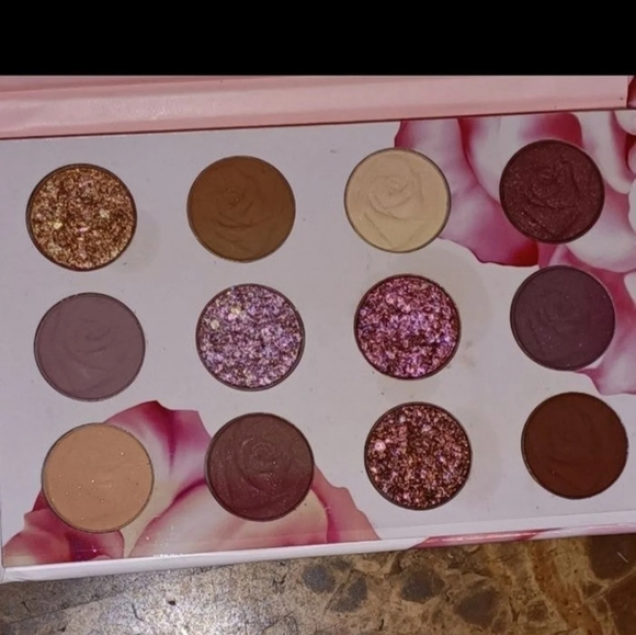 🆕 eyeshadow - Picture 2 of 3